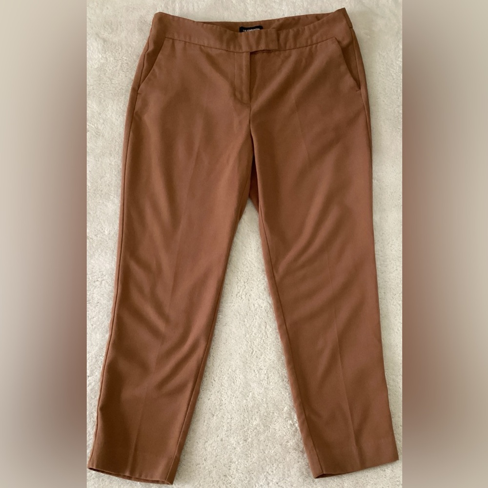 Liz Clairborne Careers Emma Classic Tan Casual Slacks Pants Sz 10 Inseam 25 inch